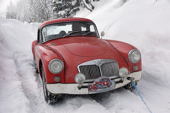 MG A Coupe Schneegestöber 2013